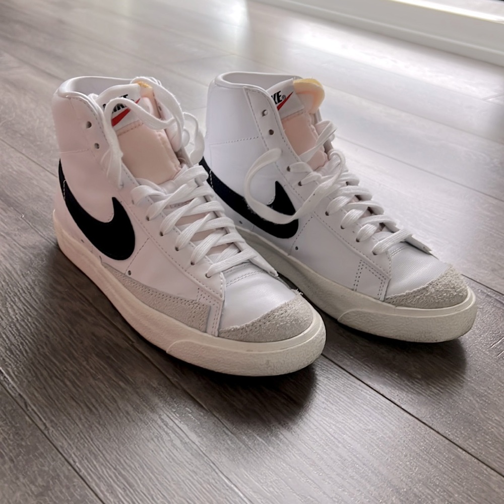 Women’s Nike Mid Blazer ‘77